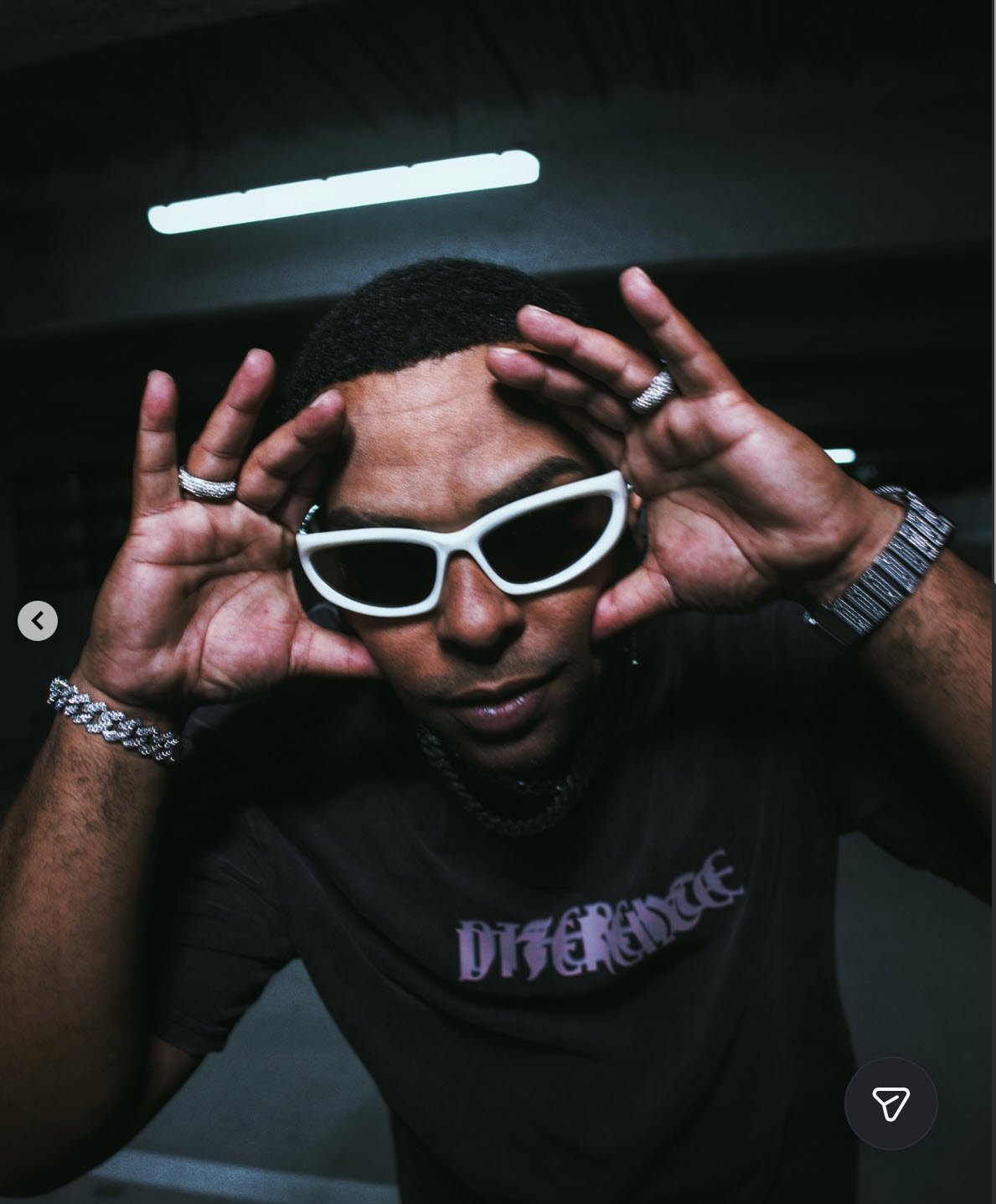 25 01 16 BAMBOYZ x M1 THEKING CAMISETA DIFERENTE